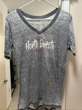 Blue 84 Vintage Heather Grey V‑Neck Tee
